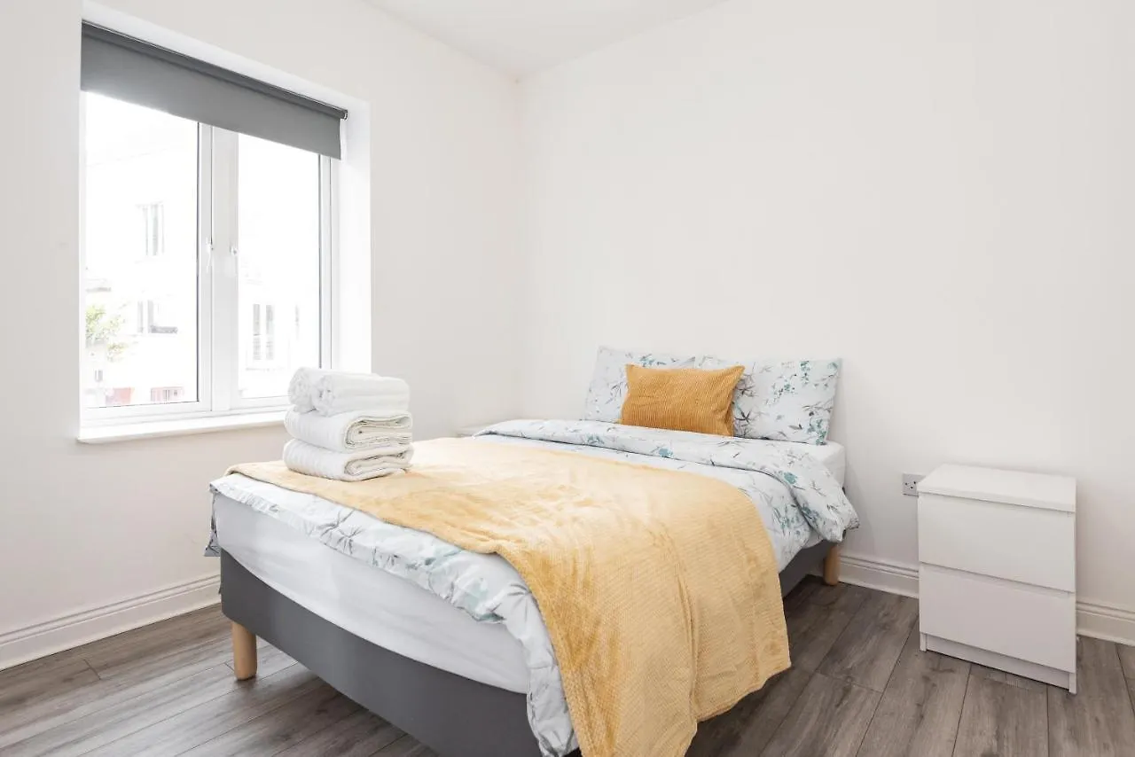 Central Dublin Apartment Near Guinness & Heuston Station 0*,  Ireland