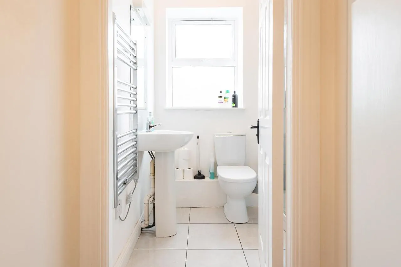 Central Dublin Apartment Near Guinness & Heuston Station 0*,