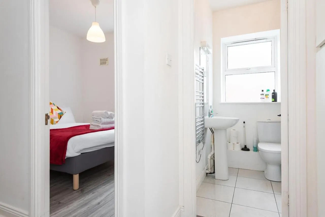 Central Dublin Apartment Near Guinness & Heuston Station